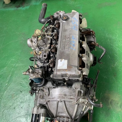 Euro 5 136 Hp 6 Speed Manual 4HF1 Mesin Isuzu Untuk Vans Aplikasi Bagian Mesin