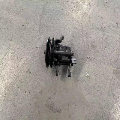 Harga yang bagus Penjualan langsung dari Cina QD32 Mesin diesel tangan kedua Pompa hidraulik arah blok panjang untuk Nissan FSH on line